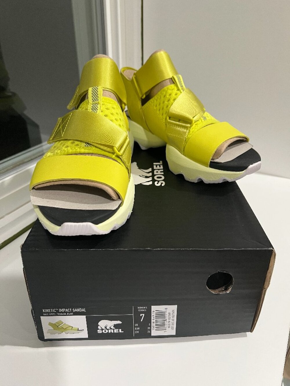 Sorel Lime Green White Sole Kinetic Impact Sneaker Sandal 38